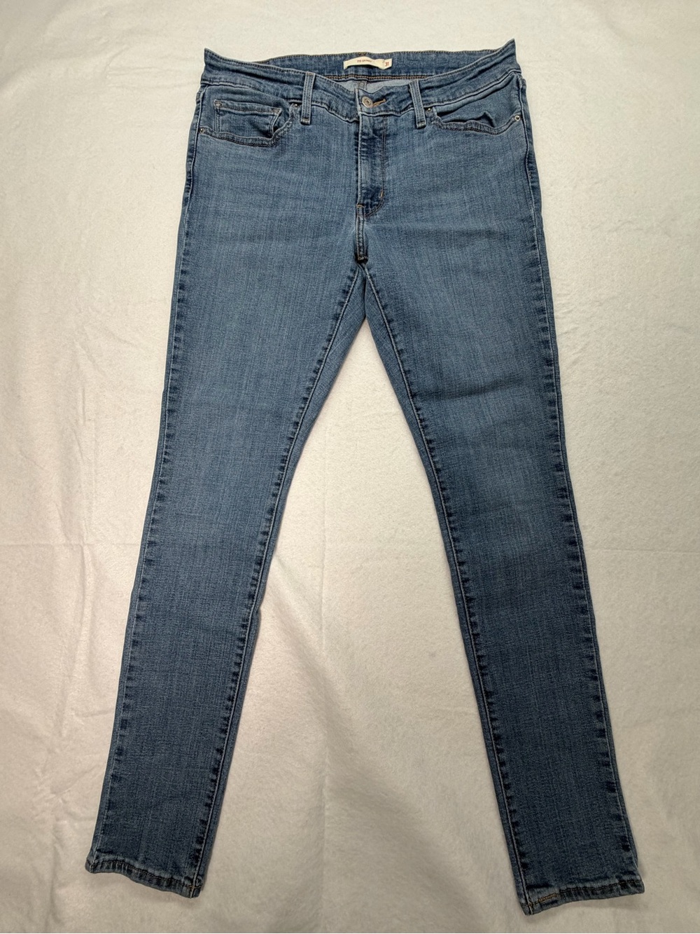 Levi's Women's Medium Blue Skinny Jeans
